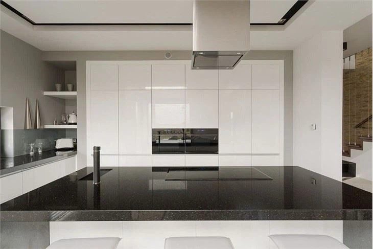 Black Galaxy Granite Kitchen Island(001)(001)